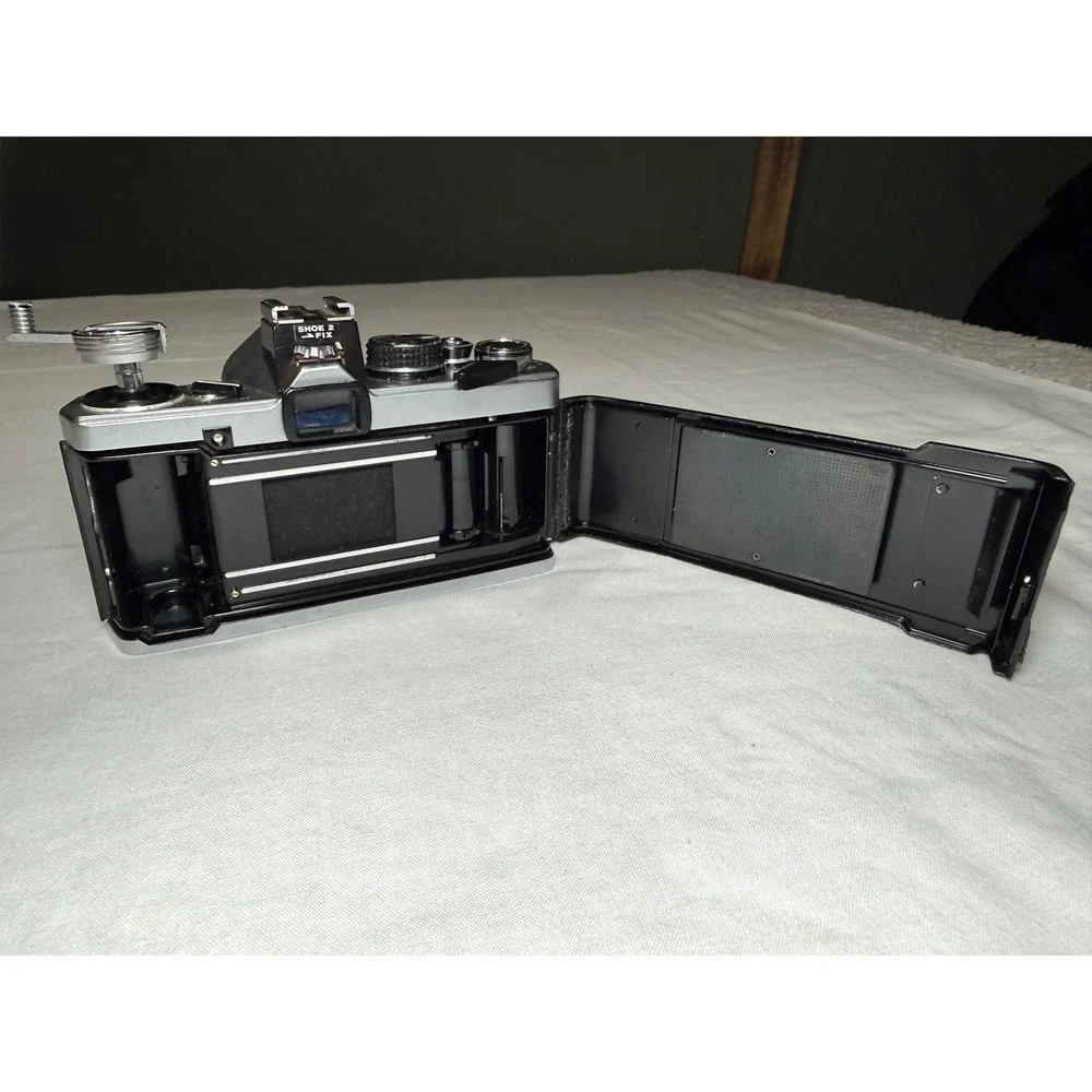 Vintage Olympus OM-2 MD 35mm SLR Film Camera Body Chrome Tested READ